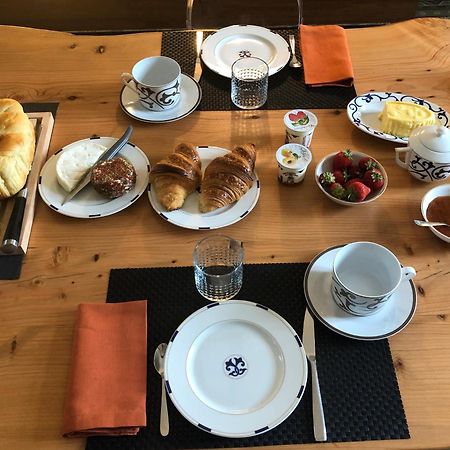 Domaine De La Mazure Bed & Breakfast La Chapelle-Basse-Mer Екстериор снимка
