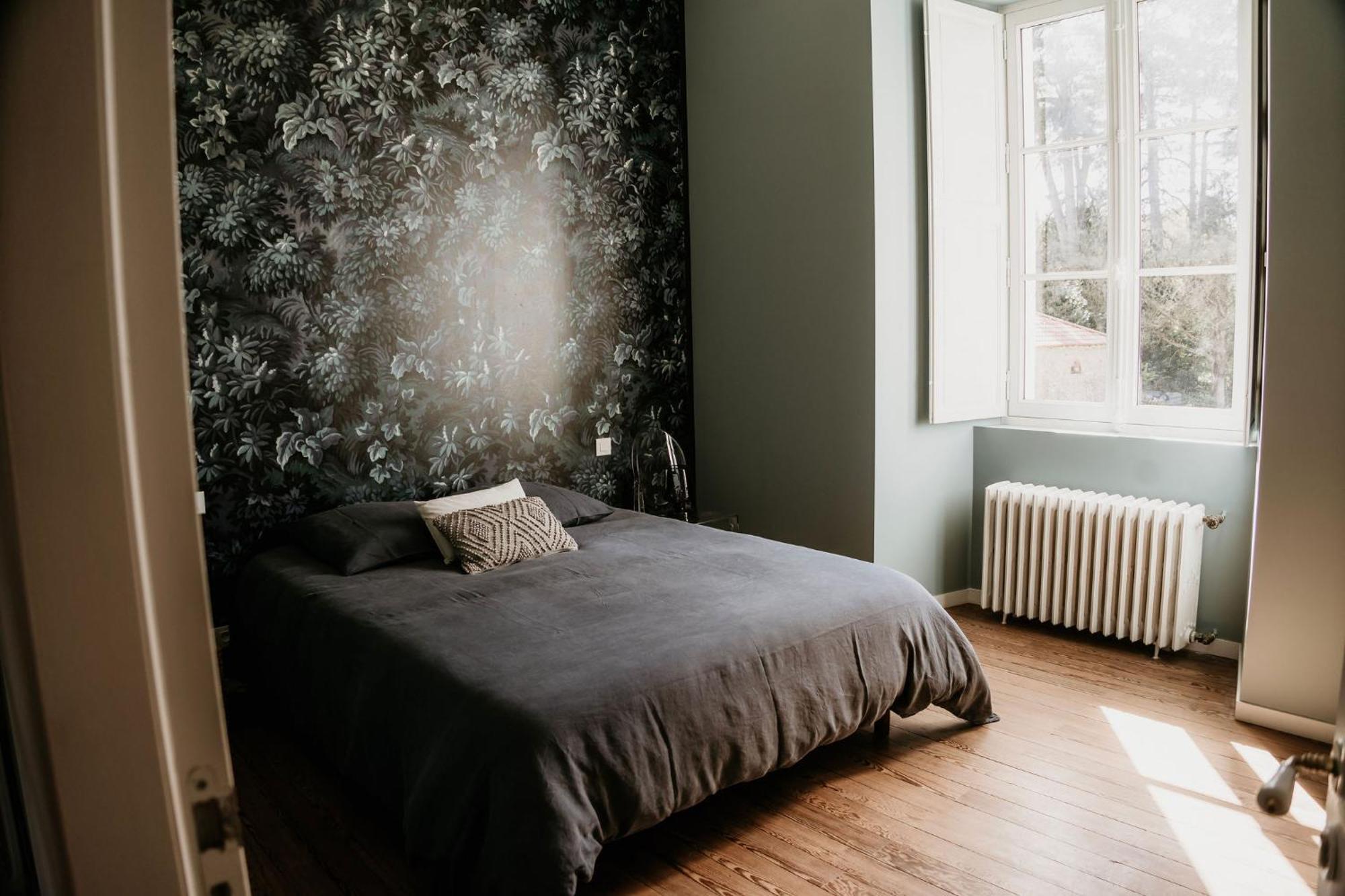 Domaine De La Mazure Bed & Breakfast La Chapelle-Basse-Mer Екстериор снимка